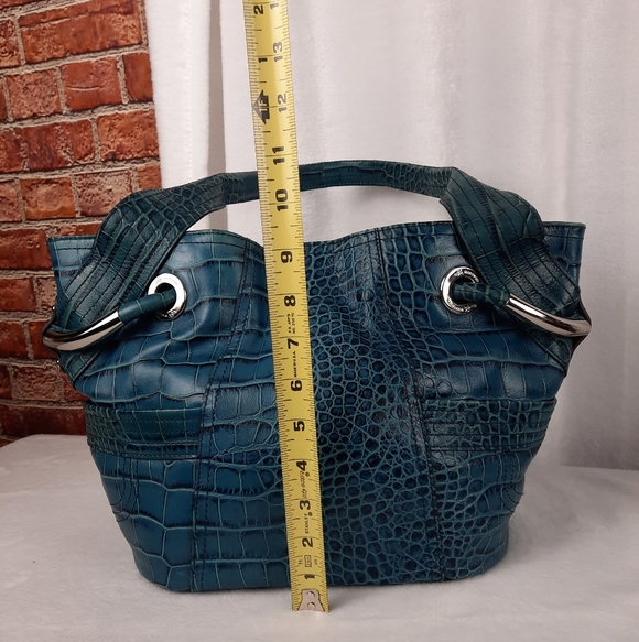 b Makowsky Blue Crocodile Embossed Shoulder Bag - Picture 11 of 13